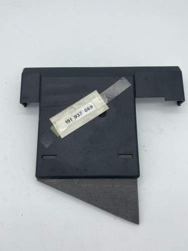 Verkleidung Zentralelektrik Sicherungskasten VW Golf 2 191937069